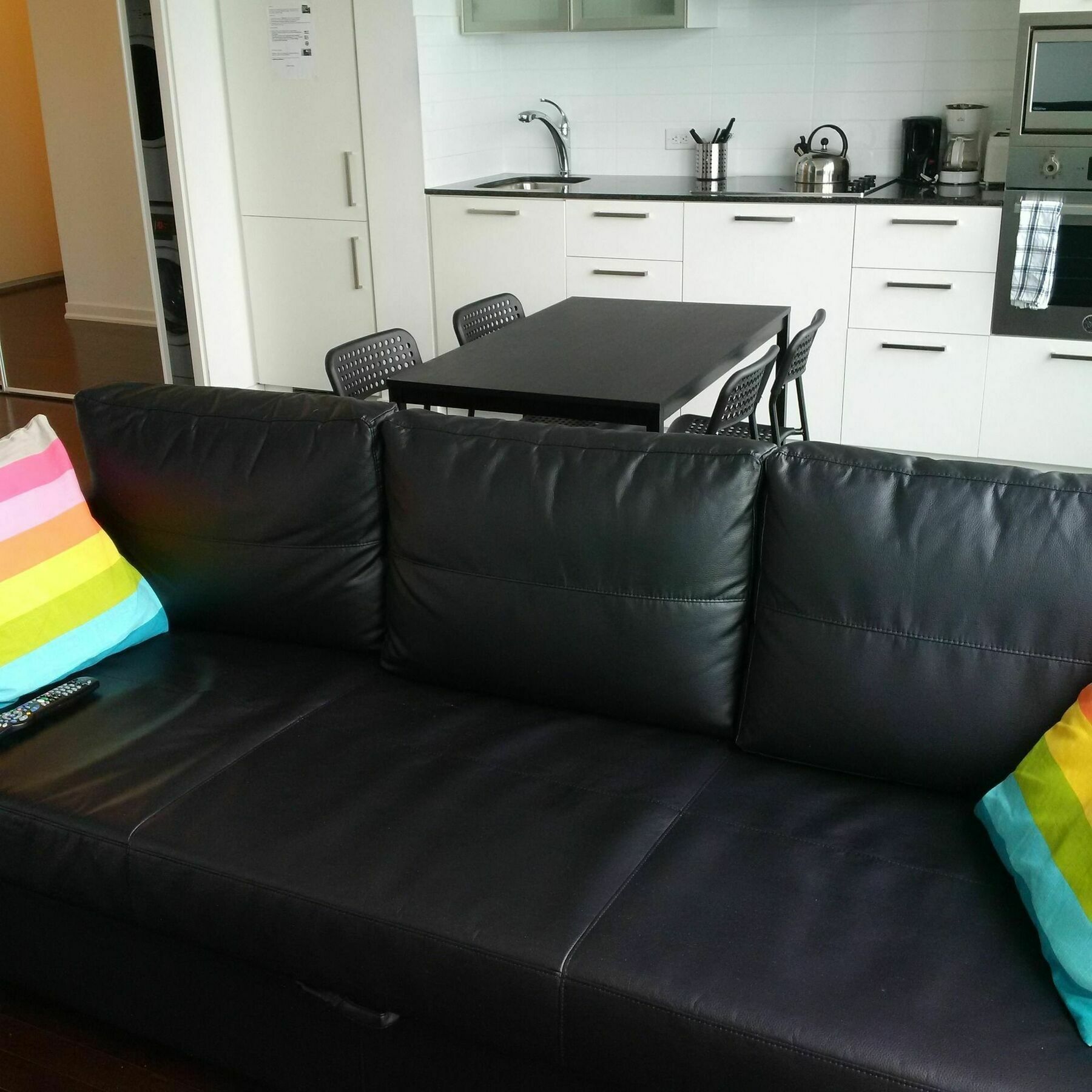 Trinity Suites - Condo On York Street Toronto Esterno foto